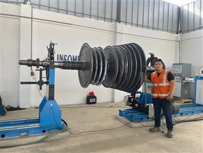 PHW-30T Stroj za uravnoteženje rotorja univerzalnega zgloba Generator Stroj za uravnoteženje turbine